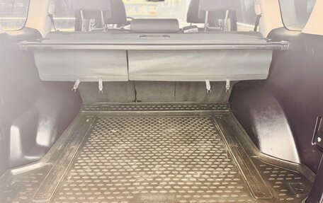 Toyota Land Cruiser Prado 150 рестайлинг 2, 2014 год, 3 150 000 рублей, 12 фотография