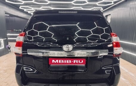 Toyota Land Cruiser Prado 150 рестайлинг 2, 2014 год, 3 150 000 рублей, 5 фотография