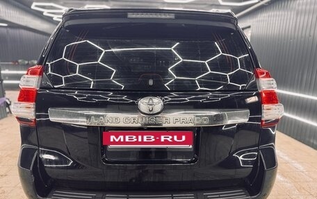 Toyota Land Cruiser Prado 150 рестайлинг 2, 2014 год, 3 150 000 рублей, 14 фотография