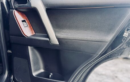 Toyota Land Cruiser Prado 150 рестайлинг 2, 2014 год, 3 150 000 рублей, 38 фотография