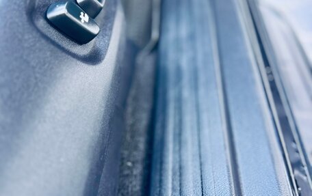 Toyota Land Cruiser Prado 150 рестайлинг 2, 2014 год, 3 150 000 рублей, 37 фотография