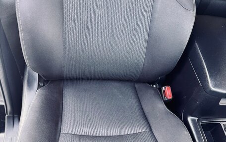 Toyota Land Cruiser Prado 150 рестайлинг 2, 2014 год, 3 150 000 рублей, 32 фотография