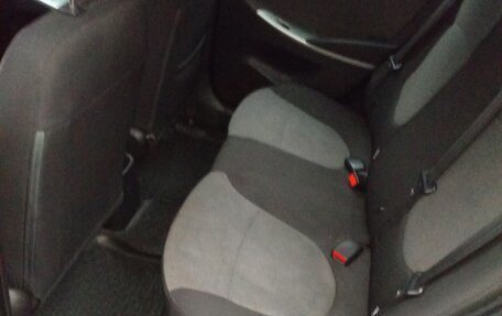 Hyundai Solaris II рестайлинг, 2011 год, 659 000 рублей, 5 фотография