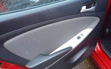 Hyundai Solaris II рестайлинг, 2011 год, 659 000 рублей, 14 фотография