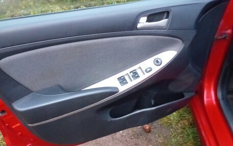 Hyundai Solaris II рестайлинг, 2011 год, 659 000 рублей, 7 фотография