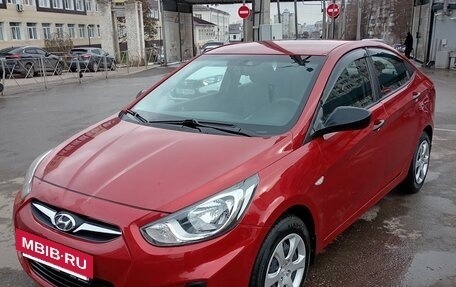 Hyundai Solaris II рестайлинг, 2011 год, 659 000 рублей, 8 фотография