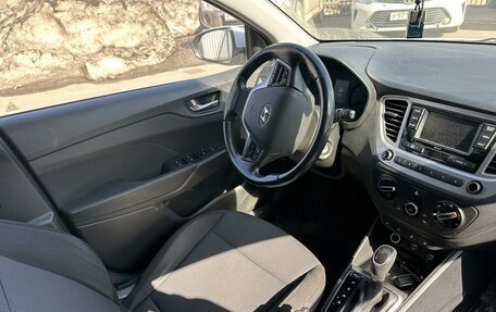 Hyundai Solaris II рестайлинг, 2019 год, 1 349 000 рублей, 5 фотография
