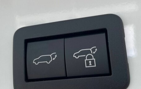 Toyota RAV4, 2026 год, 4 690 000 рублей, 28 фотография