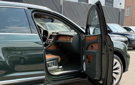 Bentley Bentayga I, 2023 год, 22 890 000 рублей, 18 фотография