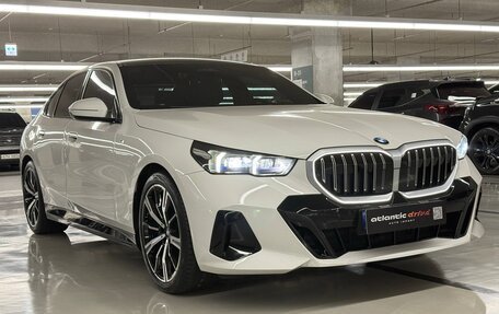 BMW 5 серия, 2025 год, 7 490 000 рублей, 3 фотография