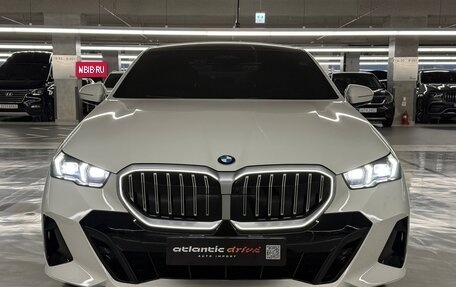 BMW 5 серия, 2025 год, 7 490 000 рублей, 2 фотография