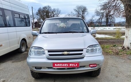 Chevrolet Niva I рестайлинг, 2004 год, 550 000 рублей, 1 фотография