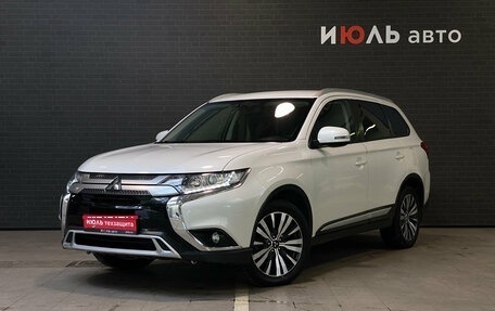 Mitsubishi Outlander III рестайлинг 3, 2019 год, 2 220 000 рублей, 1 фотография