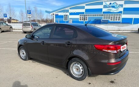 KIA Rio III рестайлинг, 2015 год, 1 000 000 рублей, 3 фотография