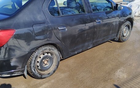 Renault Logan II, 2017 год, 490 000 рублей, 3 фотография