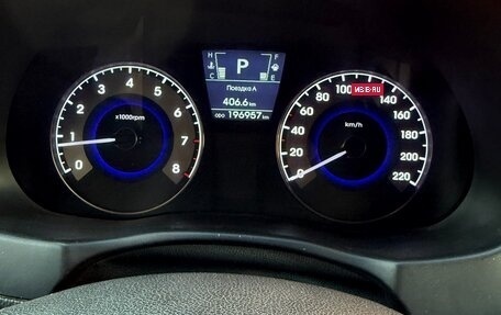 Hyundai Solaris II рестайлинг, 2011 год, 900 000 рублей, 13 фотография