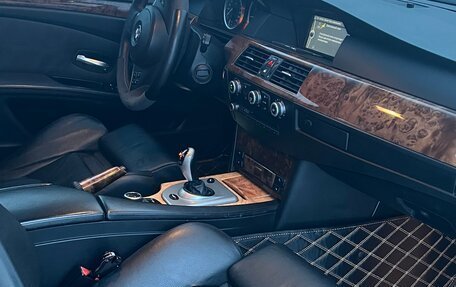 BMW 5 серия, 2004 год, 1 350 000 рублей, 11 фотография