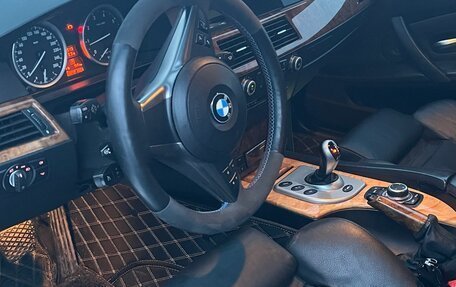 BMW 5 серия, 2004 год, 1 350 000 рублей, 8 фотография