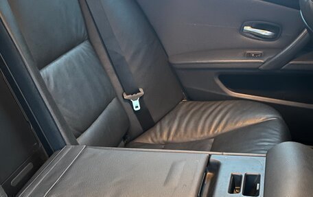 BMW 5 серия, 2004 год, 1 350 000 рублей, 17 фотография