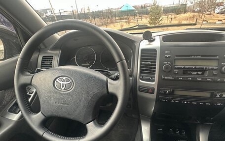 Toyota Land Cruiser Prado 120 рестайлинг, 2006 год, 2 100 000 рублей, 5 фотография