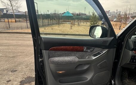 Toyota Land Cruiser Prado 120 рестайлинг, 2006 год, 2 100 000 рублей, 10 фотография