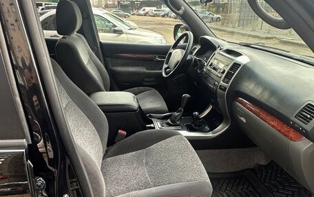 Toyota Land Cruiser Prado 120 рестайлинг, 2006 год, 2 100 000 рублей, 14 фотография