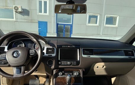 Volkswagen Touareg III, 2012 год, 2 390 000 рублей, 8 фотография