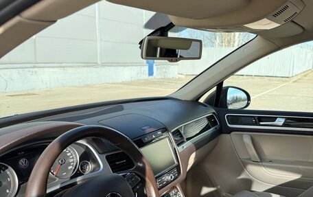 Volkswagen Touareg III, 2012 год, 2 390 000 рублей, 6 фотография