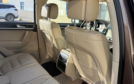 Volkswagen Touareg III, 2012 год, 2 390 000 рублей, 13 фотография