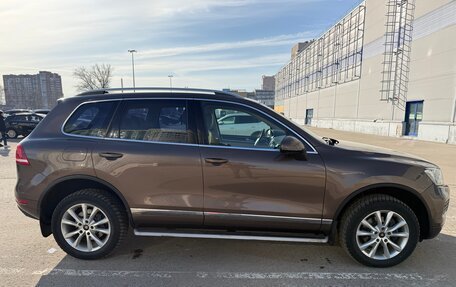 Volkswagen Touareg III, 2012 год, 2 390 000 рублей, 3 фотография