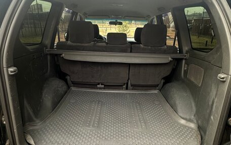 Toyota Land Cruiser Prado 120 рестайлинг, 2006 год, 2 100 000 рублей, 13 фотография