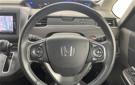 Honda Freed II, 2017 год, 1 410 000 рублей, 10 фотография