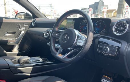 Mercedes-Benz CLA, 2021 год, 1 860 000 рублей, 11 фотография