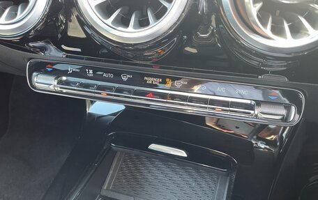 Mercedes-Benz CLA, 2021 год, 1 860 000 рублей, 15 фотография