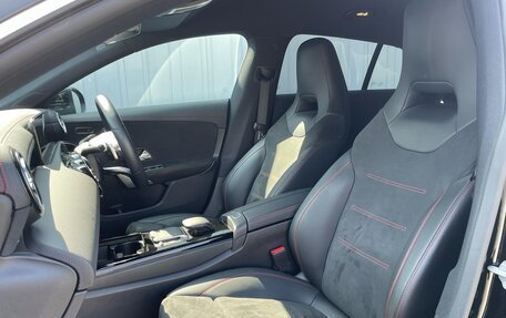 Mercedes-Benz CLA, 2021 год, 1 860 000 рублей, 21 фотография