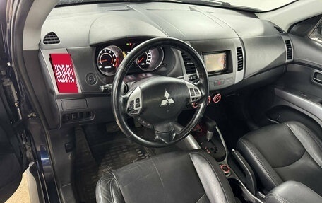 Mitsubishi Outlander III рестайлинг 3, 2009 год, 999 000 рублей, 10 фотография