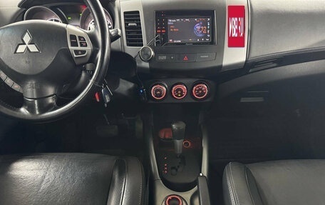 Mitsubishi Outlander III рестайлинг 3, 2009 год, 999 000 рублей, 15 фотография