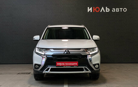 Mitsubishi Outlander III рестайлинг 3, 2019 год, 2 220 000 рублей, 2 фотография