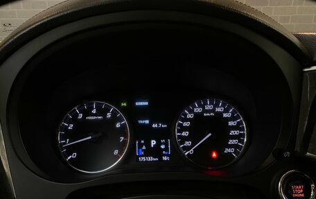 Mitsubishi Outlander III рестайлинг 3, 2019 год, 2 220 000 рублей, 25 фотография