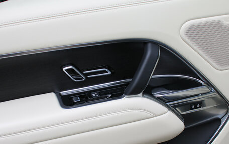 Land Rover Range Rover IV рестайлинг, 2022 год, 14 999 000 рублей, 17 фотография