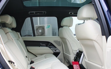 Land Rover Range Rover IV рестайлинг, 2022 год, 14 999 000 рублей, 15 фотография