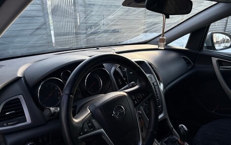 Opel Astra J, 2010 год, 570 000 рублей, 11 фотография