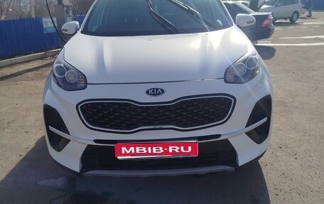KIA Sportage IV рестайлинг, 2021 год, 1 700 000 рублей, 1 фотография