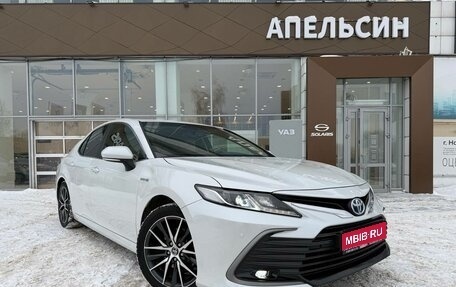 Toyota Camry, 2022 год, 3 536 000 рублей, 1 фотография