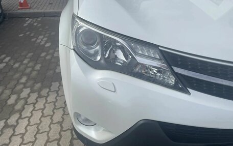 Toyota RAV4, 2014 год, 2 077 000 рублей, 4 фотография