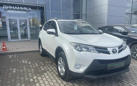 Toyota RAV4, 2014 год, 2 077 000 рублей, 3 фотография