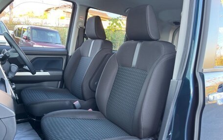 Toyota Roomy I, 2023 год, 1 050 000 рублей, 17 фотография