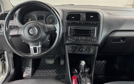 Volkswagen Polo VI (EU Market), 2013 год, 700 000 рублей, 8 фотография