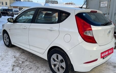 Hyundai Solaris II рестайлинг, 2014 год, 997 000 рублей, 3 фотография