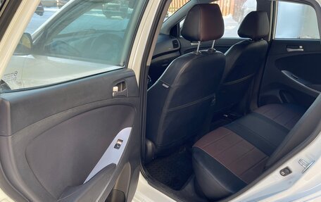 Hyundai Solaris II рестайлинг, 2014 год, 997 000 рублей, 16 фотография